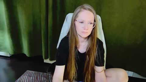 _goldilocks__ online show from February 7, 2:21 pm