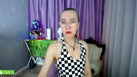 _greybunny_ online show from January 11, 8:11 am