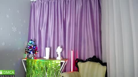 _greybunny_ online show from January 14, 11:10 am