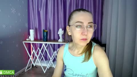 _greybunny_ online show from February 2, 10:13 am