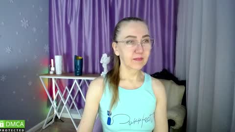 _greybunny_ online show from February 28, 7:15 am