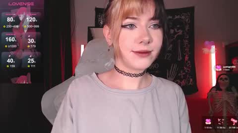 Snapshot of _gummybears_ chatting on November 21, 9:52 am Tori online show from November 21, 9:52 am