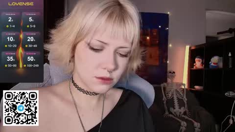 Snapshot of _gummybears_ chatting on February 24, 5:27 am Tori online show from February 24, 5:27 am