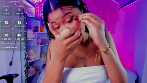 Snapshot of _hanna_sky chatting on March 7, 6:27 pm Hanna Botero online show from March 7, 6:27 pm