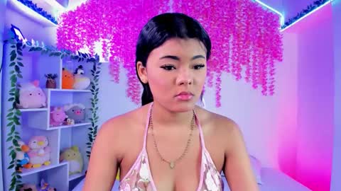 Snapshot of _hanna_sky chatting on March 26, 6:57 pm Hanna Botero online show from March 26, 6:57 pm