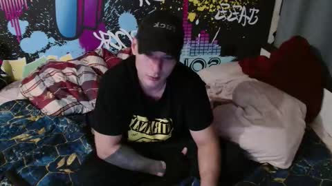 _happydayleon_ online show from September 23, 6:11 pm