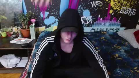 _happydayleon_ online show from September 25, 6:00 pm