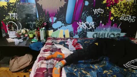 _happydayleon_ online show from September 26, 10:14 pm