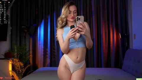 Veronica online show from February 5, 8:57 pm