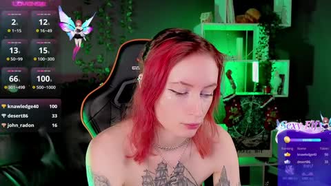 Snapshot of _helencarter chatting on December 16, 4:13 am Helen Carter 3 Next stream 2330 MSC online show from December 16, 4:13 am