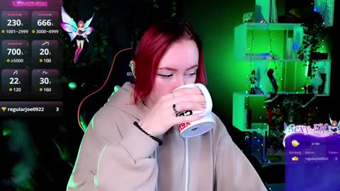 Snapshot of _helencarter chatting on December 21, 8:43 pm Helen Carter 3 Next stream 2330 MSC online show from December 21, 8:43 pm