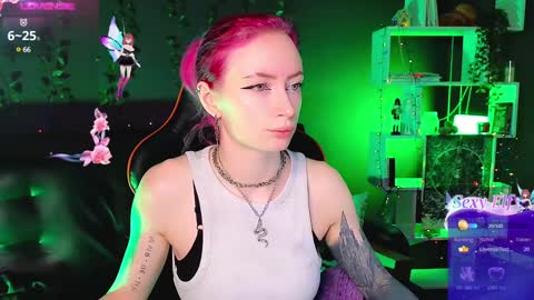 Snapshot of _helencarter chatting on January 12, 8:36 pm Helen Carter 3 Next stream 2330 MSC online show from January 12, 8:36 pm