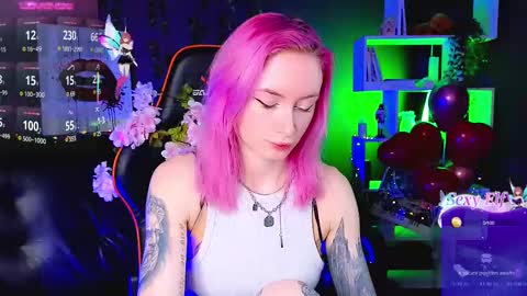 Snapshot of _helencarter chatting on February 15, 8:54 pm Helen Carter 3 Next stream 2330 MSC online show from February 15, 8:54 pm