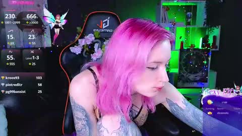 Snapshot of _helencarter chatting on February 24, 2:51 am Helen Carter 3 Next stream 2330 MSC online show from February 24, 2:51 am