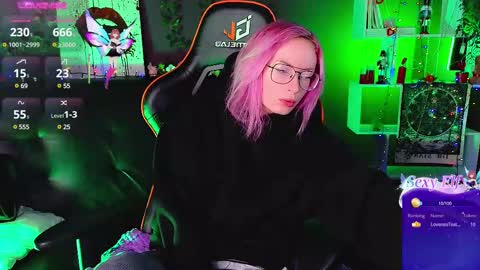 Snapshot of _helencarter chatting on March 3, 8:43 pm Helen Carter 3 Next stream 2330 MSC online show from March 3, 8:43 pm