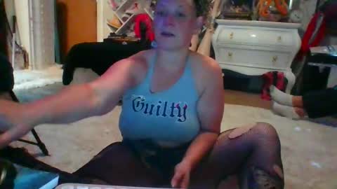 _hitgirly_ online show from March 24, 4:28 am
