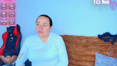 Snapshot of _honey1_ chatting on October 29, 1:46 pm Honey online show from October 29, 1:46 pm