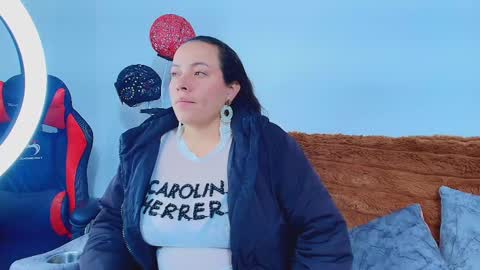 Snapshot of _honey1_ chatting on November 16, 12:33 pm Honey online show from November 16, 12:33 pm