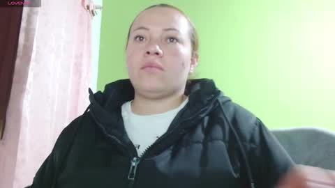 Snapshot of _honey1_ chatting on February 14, 10:34 am Honey online show from February 14, 10:34 am