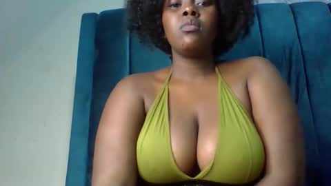 _honey_bloom online show from March 22, 8:56 pm