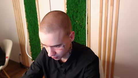 _honeyberry_ online show from March 17, 10:24 pm