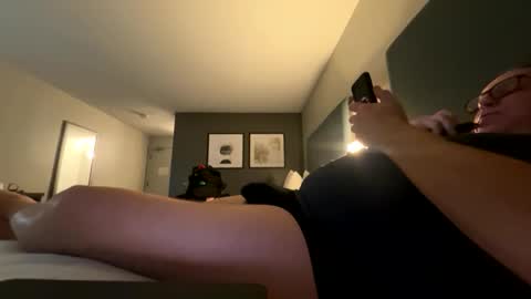 Snapshot of _hot_n_bothered_ chatting on December 23, 3:59 am _hot_n_bothered_ online show from December 23, 3:59 am