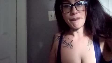 Snapshot of _hott_exxxwife chatting on April 20, 12:57 am YOUR FUTURE EXXXWIFE online show from April 20, 12:57 am