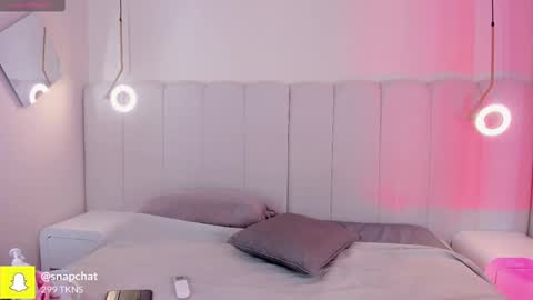 Snapshot of _huge_boobs_ebony chatting on September 23, 7:28 pm Darlis  online show from September 23, 7:28 pm