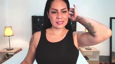 Snapshot of _isaa_ chatting on March 26, 1:28 pm Isabel online show from March 26, 1:28 pm