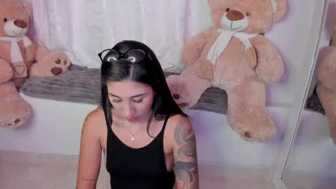 Isabella online show from May 23, 6:40 am