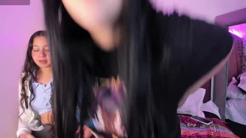 Snapshot of _isabella_2 chatting on January 3, 1:36 pm Isa online show from January 3, 1:36 pm