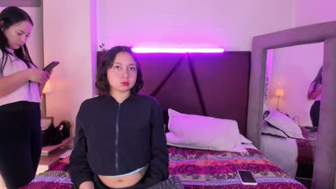Snapshot of _isabella_2 chatting on January 10, 1:52 pm Isa online show from January 10, 1:52 pm