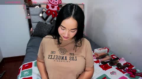 Snapshot of _isabella_2 chatting on March 26, 9:42 pm Isa online show from March 26, 9:42 pm