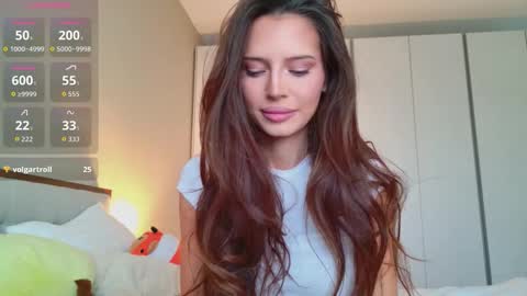 Snapshot of _isiah chatting on October 31, 7:53 am isia online show from October 31, 7:53 am