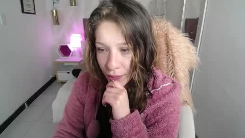 vivi online show from September 17, 7:59 pm