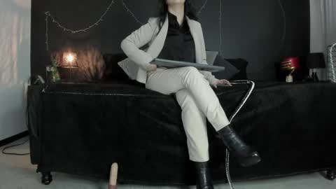 Miss Jade online show from December 31, 11:42 am