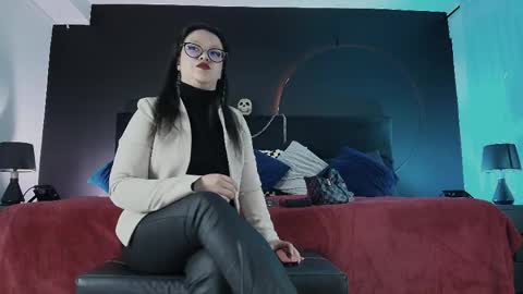 Miss Jade online show from May 5, 11:40 am