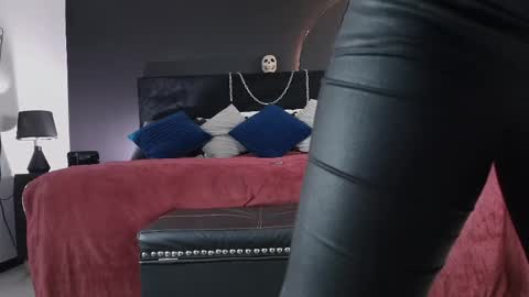 Miss Jade online show from May 9, 11:48 am