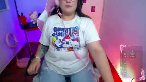 Snapshot of _jadee_p_ chatting on September 11, 2:44 am _jadee_p_ online show from September 11, 2:44 am