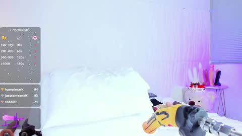 _jasminnee_ online show from December 23, 7:20 pm