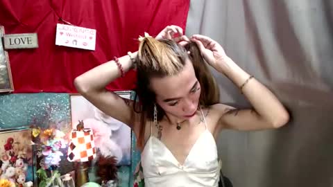 Snapshot of _jejebel chatting on October 5, 8:23 am  Maria  online show from October 5, 8:23 am