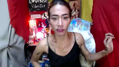 Snapshot of _jejebel chatting on December 3, 9:40 am Maria online show from December 3, 9:40 am