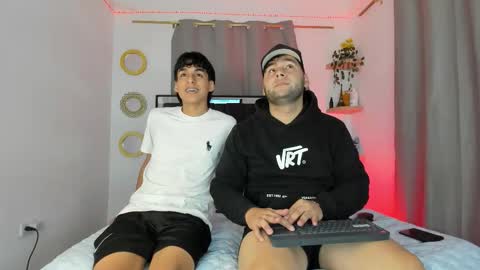 JHOSSUA  VALERIO online show from March 24, 8:47 pm