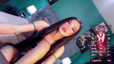 Snapshot of _juicylexie_ chatting on May 29, 2:26 pm lexie online show from May 29, 2:26 pm