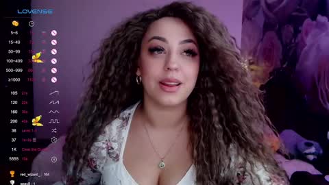 _just_a_queen_3 online show from December 3, 9:34 pm