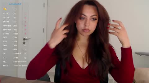 _just_a_queen_3 online show from May 7, 9:36 am