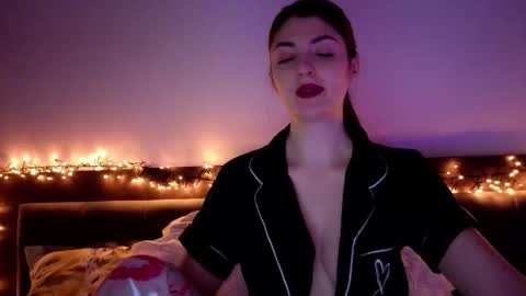 _just_a_simple_girl online show from February 5, 11:48 am