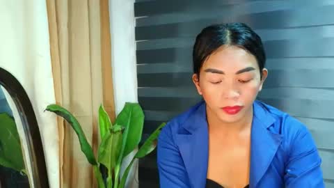 _karie_ online show from February 3, 9:47 am