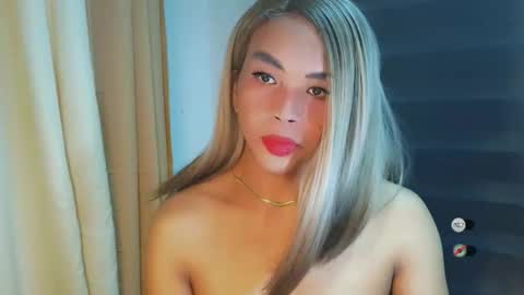 _karie_ online show from May 7, 10:09 am