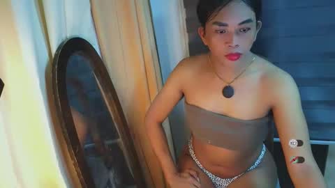 _karie_ online show from May 14, 3:02 am